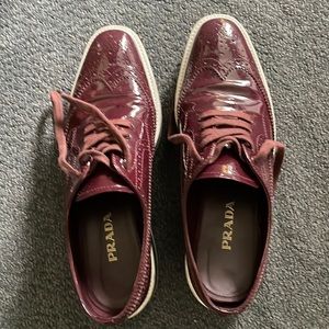 gently used Prada baroque’s